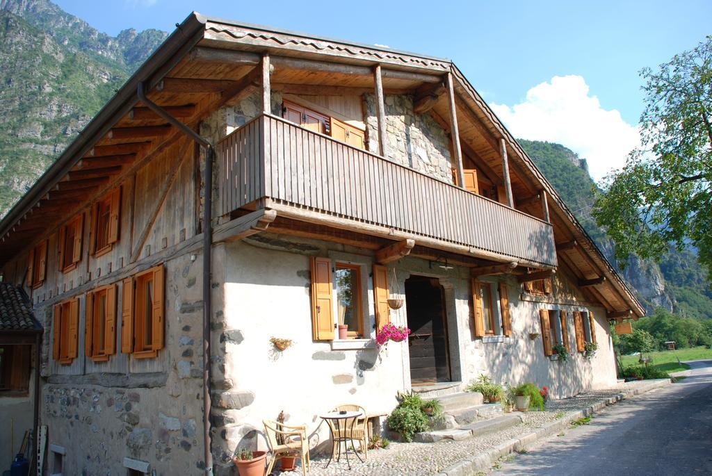 Agriturismo Casa Essenia Condino Kültér fotó
