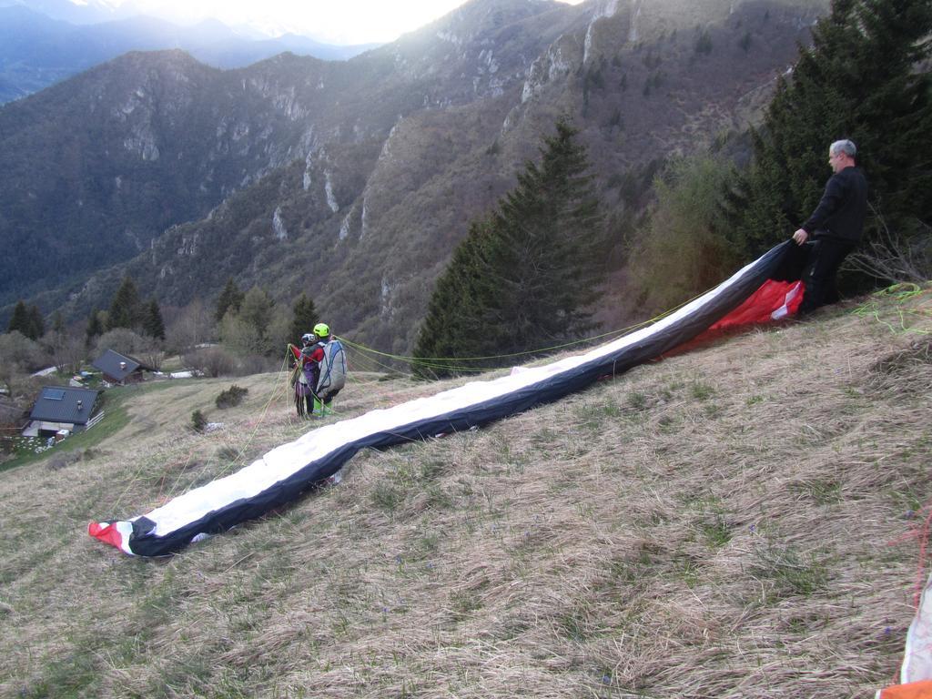 Agriturismo Casa Essenia Condino Kültér fotó